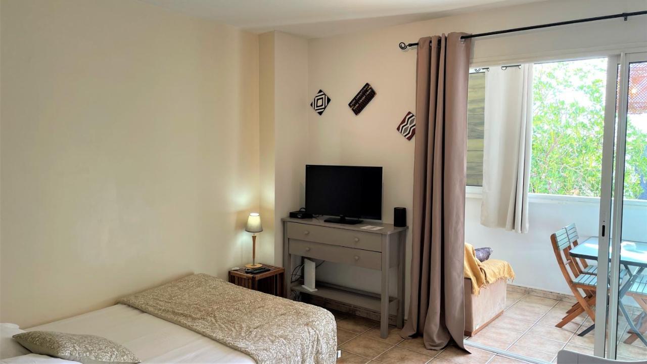 דירות Grand Studio Lumineux - Saint Gilles Les Bains מראה חיצוני תמונה